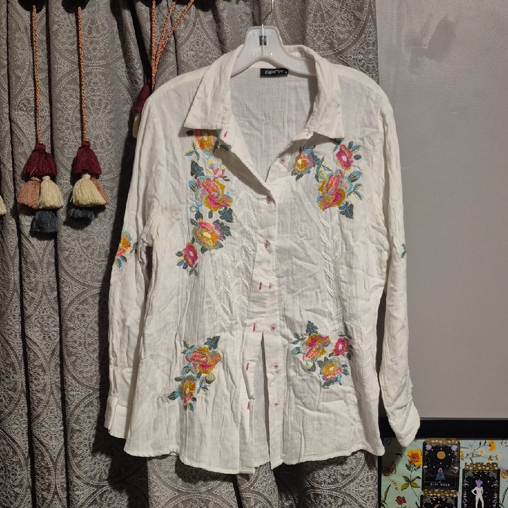 AP NY Embroidered Blouse
